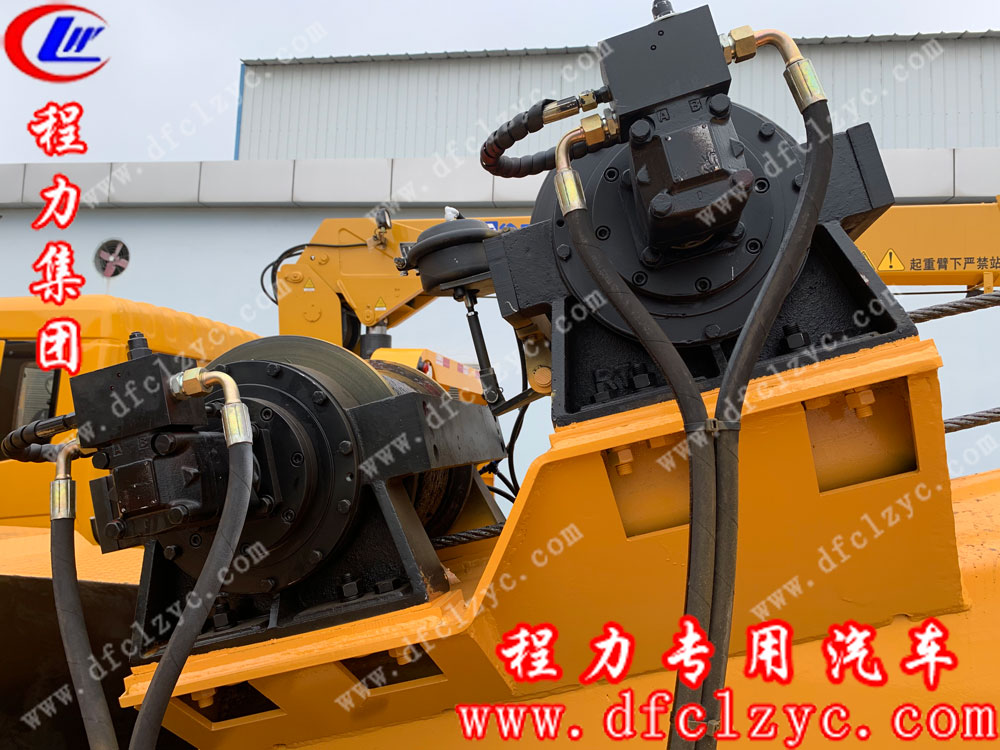 重汽前四后八拖吊聯(lián)體清障車(chē)細(xì)節(jié)